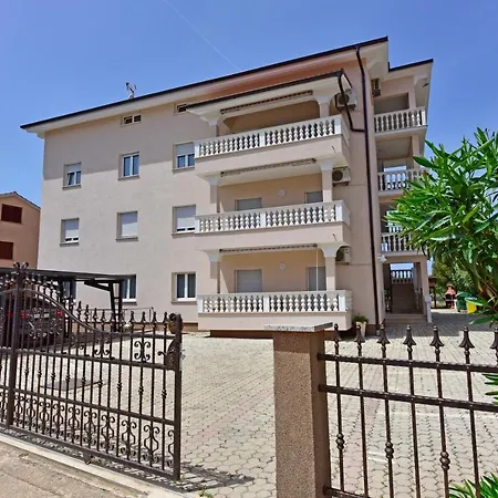 Apartment Elin Sofia *